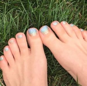 Color Street nail polish strips